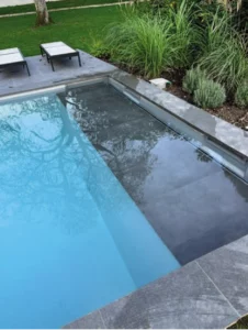 Piscine coque modèle MIRAJ à Guebwiller