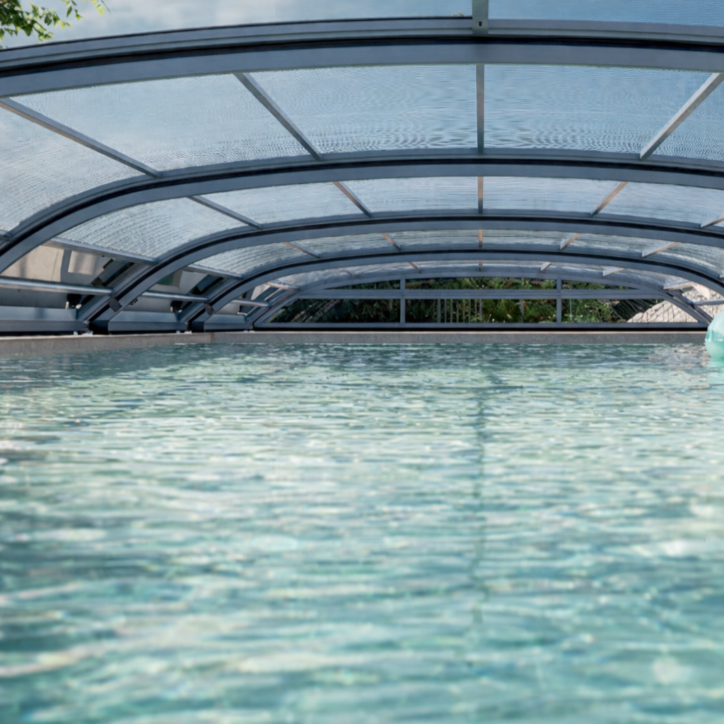 Abris de piscine mi-haut télescopique